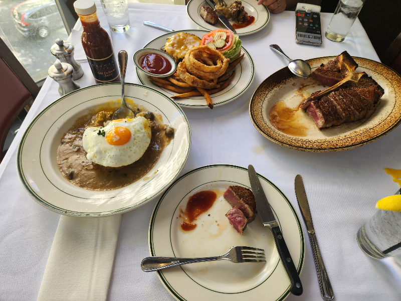 하와이 울프강 스테이크 하우스