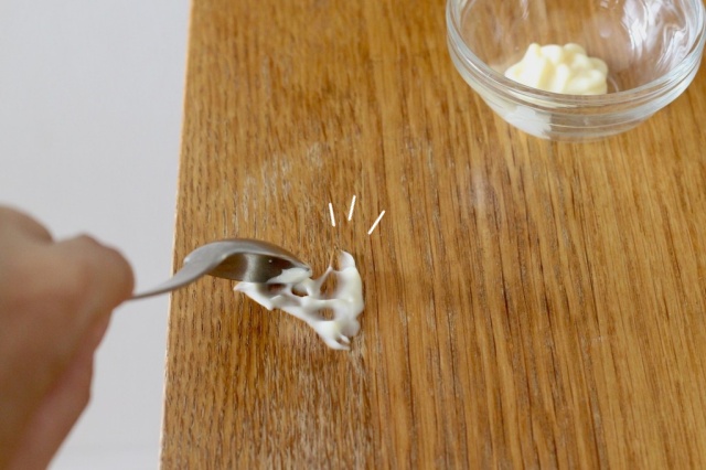 원목 식탁 얼룩제거 냄비자국, 유통기한 지난 마요네즈 활용법, 생활꿀팁 팁줌 매일꿀정보