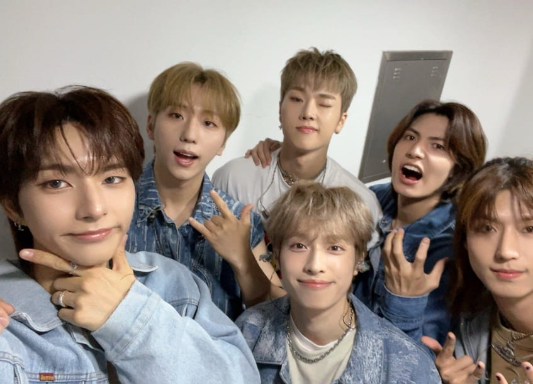 Xdinary Heroes Concert