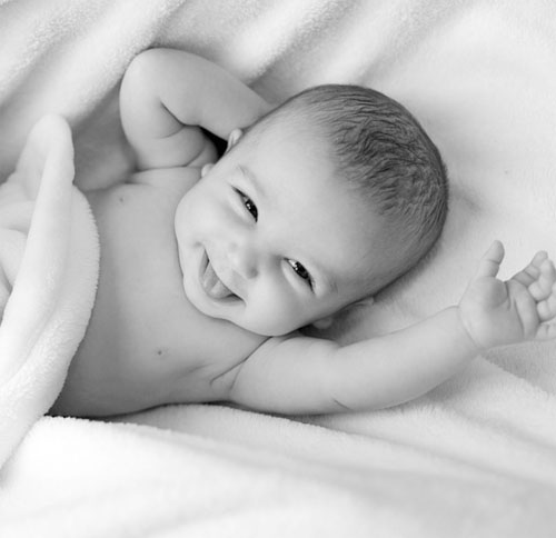 신생아 웃는 시기