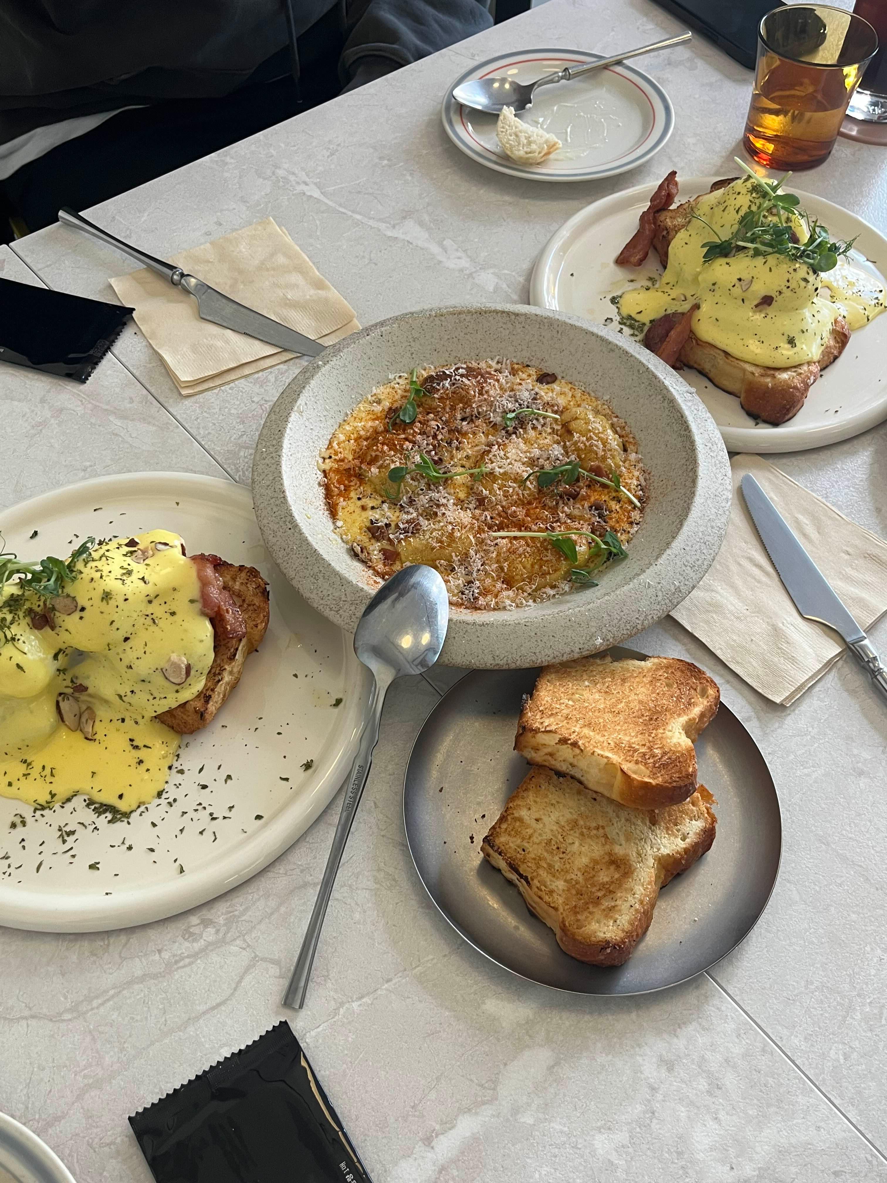 남영역 브런치카페 에그요크