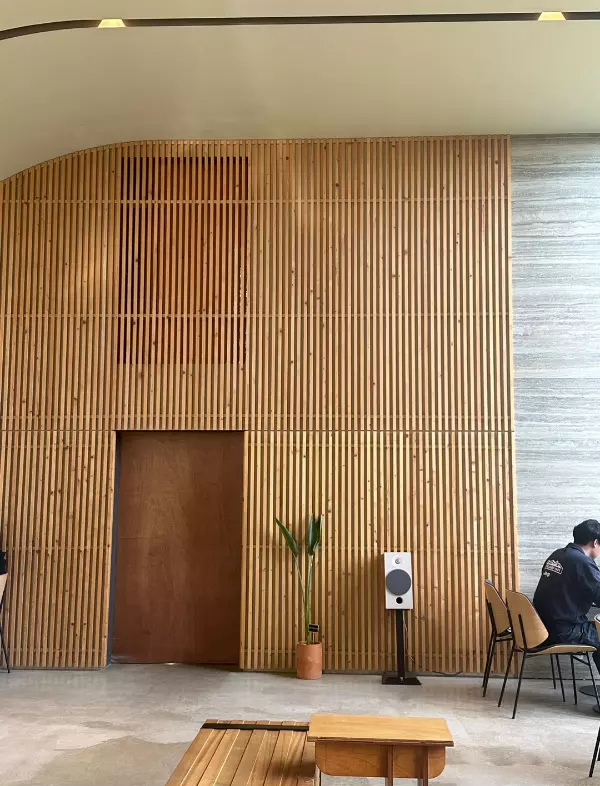 남양주 카페 써라운드 내부