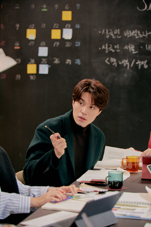 배우 이동욱이 영화 '싱글 인 서울'(감독 박범수)에서 영호 역을 맡아 연기하고 있다. [사진=롯데엔터테인먼트]