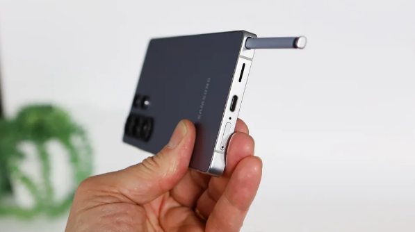 삼성 갤럭시 S25 울트라 리뷰