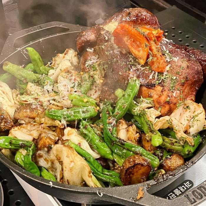 맛있는녀석들 백김치샐러드 샐러드 김치 꽈리고추 숯불 닭구이 로스트 치킨