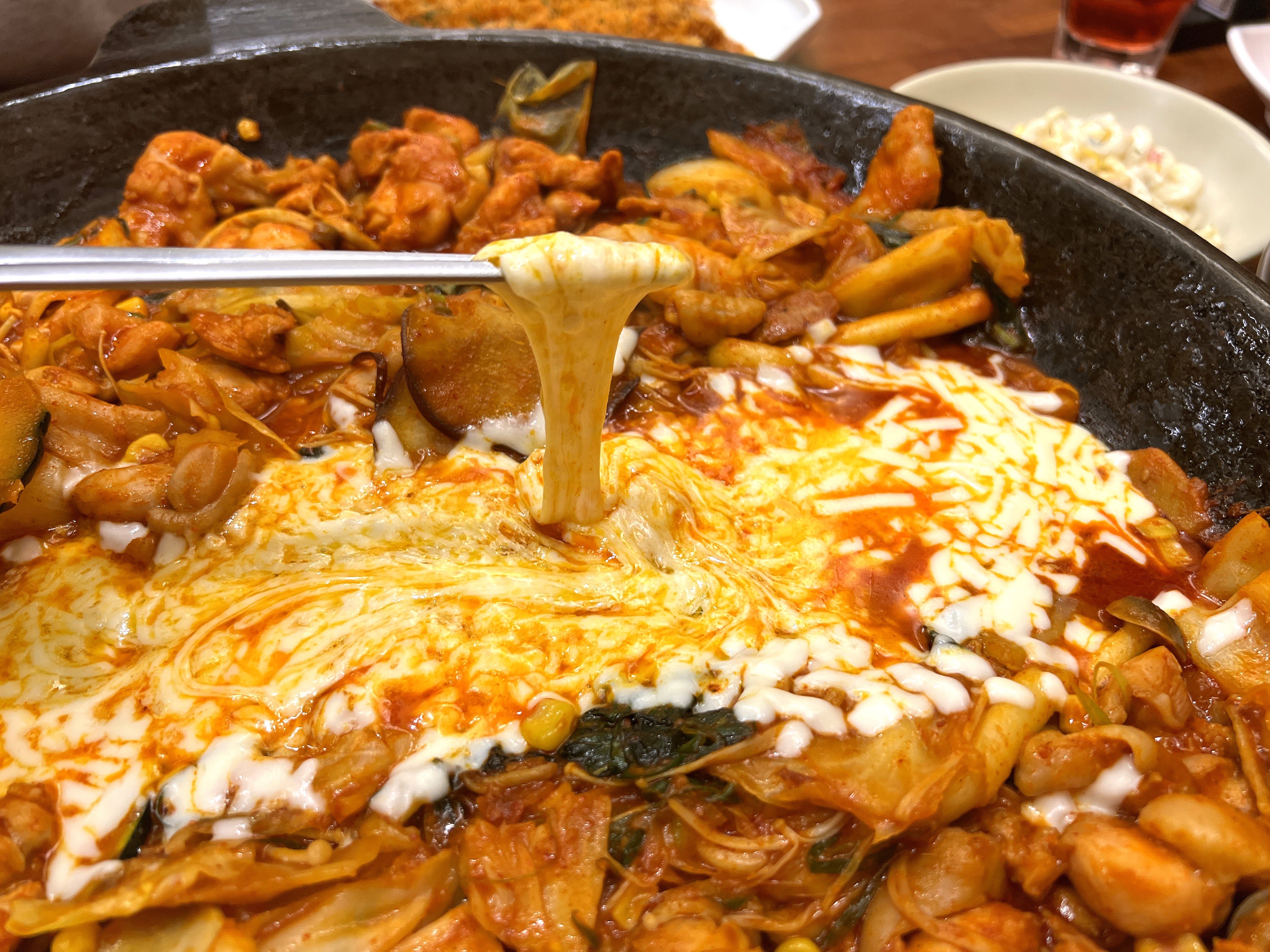 용봉동가성비맛집마녀의닭갈비