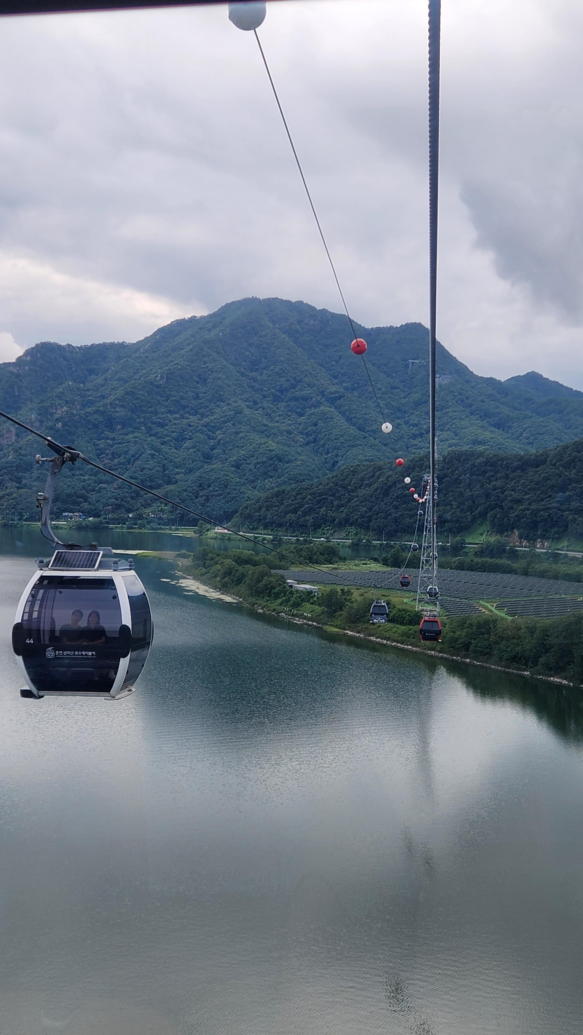 춘천 삼악산 케이블카에서 바라본 의암호 풍경