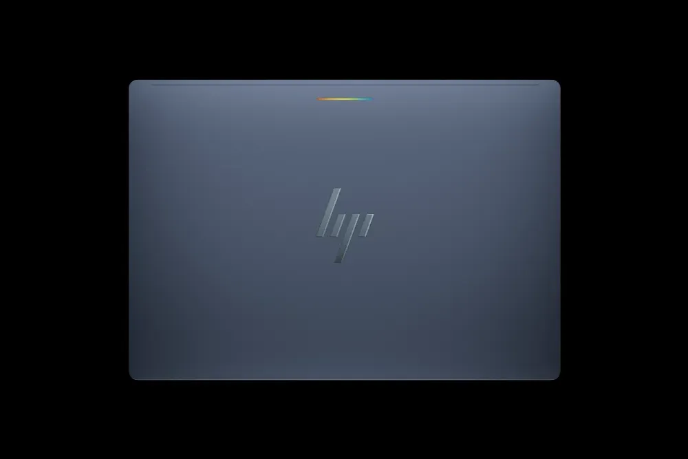 HP와 글로우바가 눈에 띄는 상단 디자인입니다.