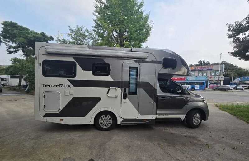 스타렉스 캠핑카 중고차 