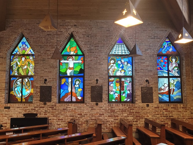 서울 성북동성당 스테인드글라스