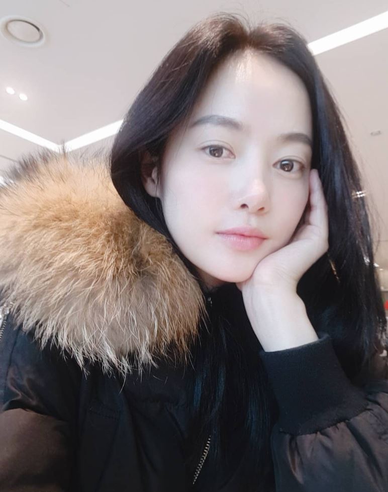 배우 윤아정