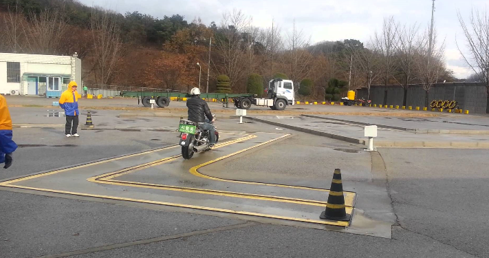 오토바이 면허 : 종류부터 면허 따는 법·비용·시험·나이까지 총정리