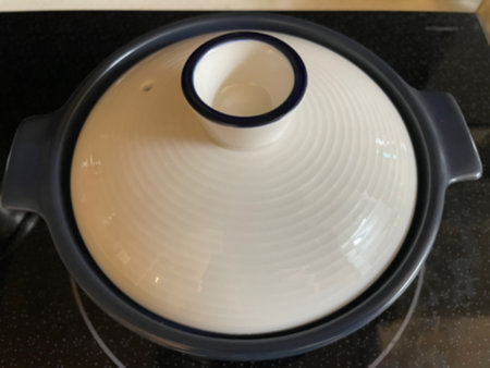 계란찜 맛있게 하는법 - 뚜껑 덮고 약불로 속까지 익히기