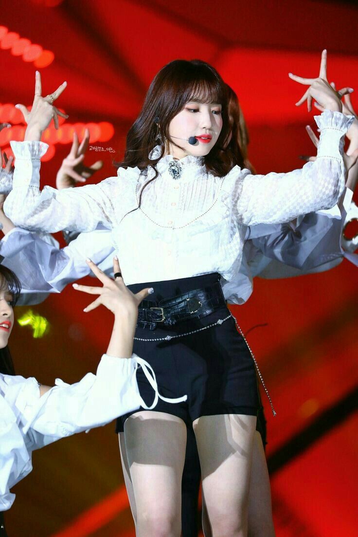 아이즈원 혼다히토미 고화질 몸매