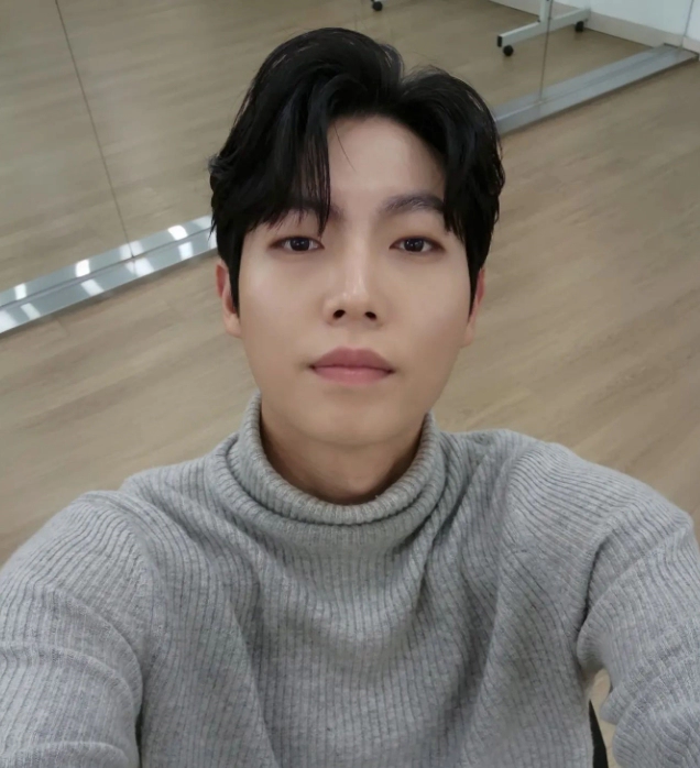 손태진 프로필 나이 고향 학력 팬카페 노래모음 인스타