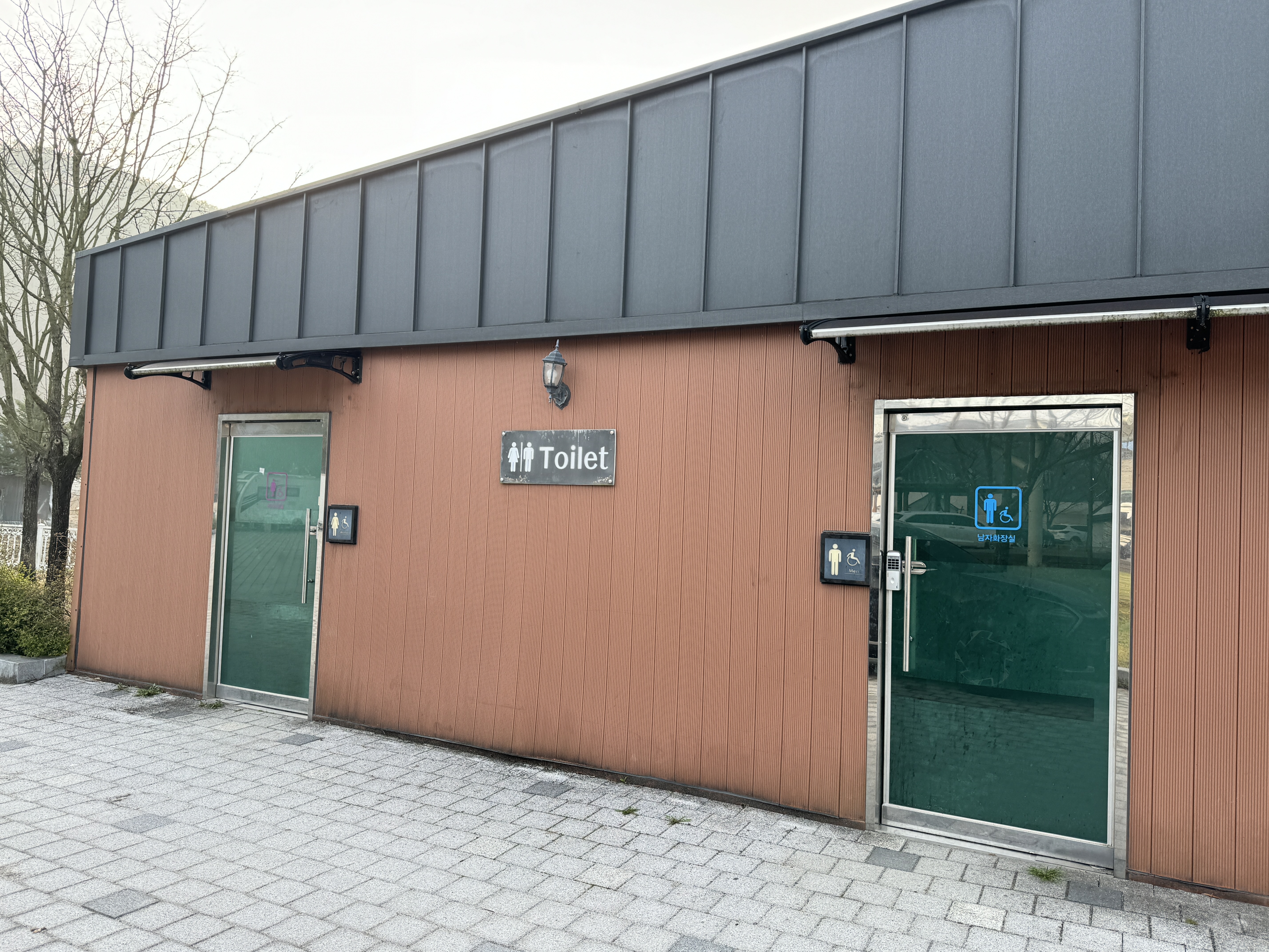 강변사리캠핑장