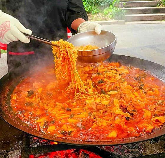 매일아침 솥뚜껑닭볶음탕