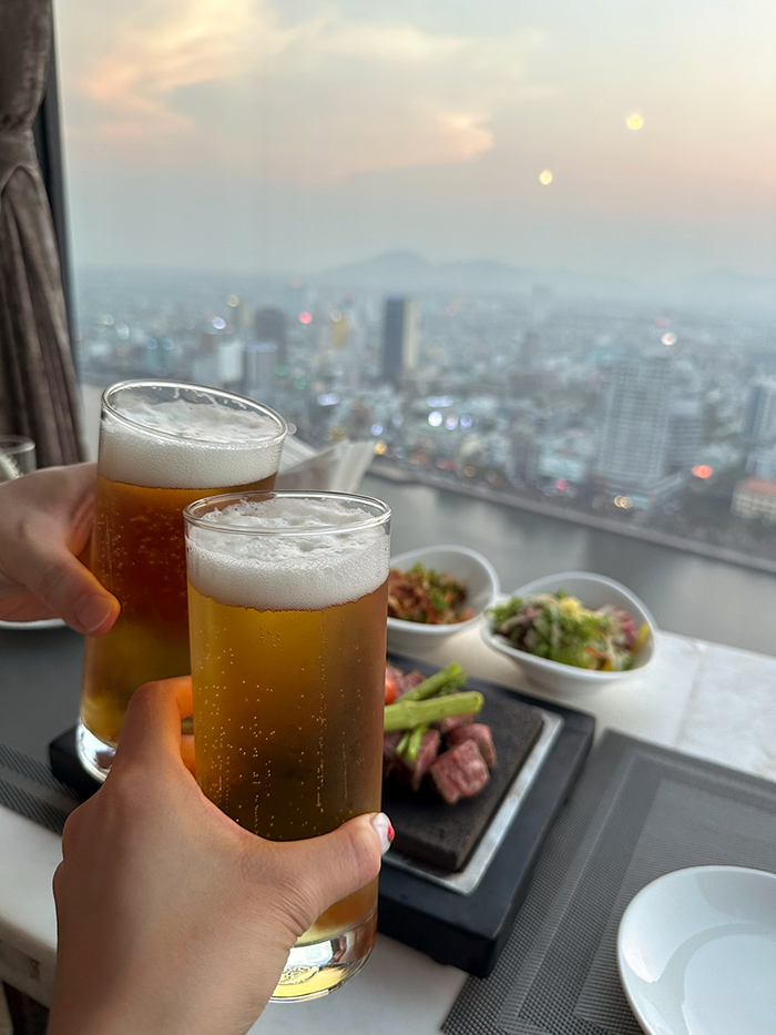 베트남 다낭 맛집 다낭타워 스테이크 하우스 & 루프탑바 Danang tower 다낭타워