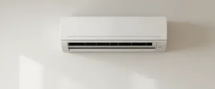 냉방병 증상으로 소파에 누운 모습