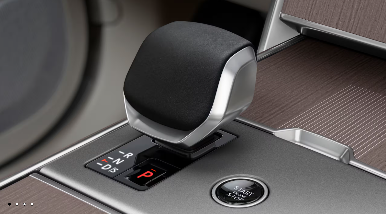 레인지로버 플러그인 하이브리드 내부 디자인