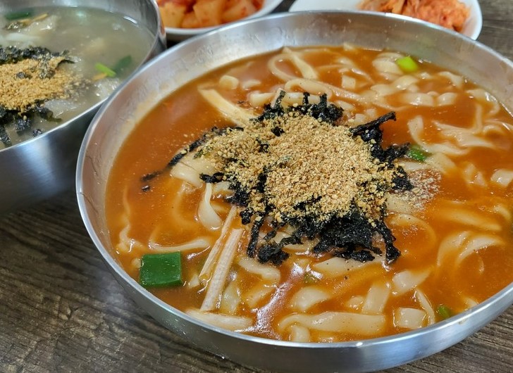 6시내고향장칼국수