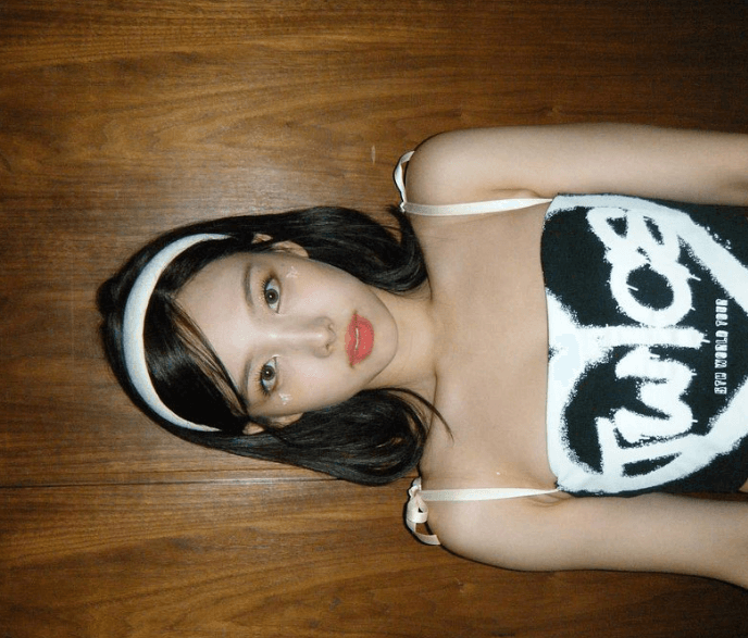 나연 셀카