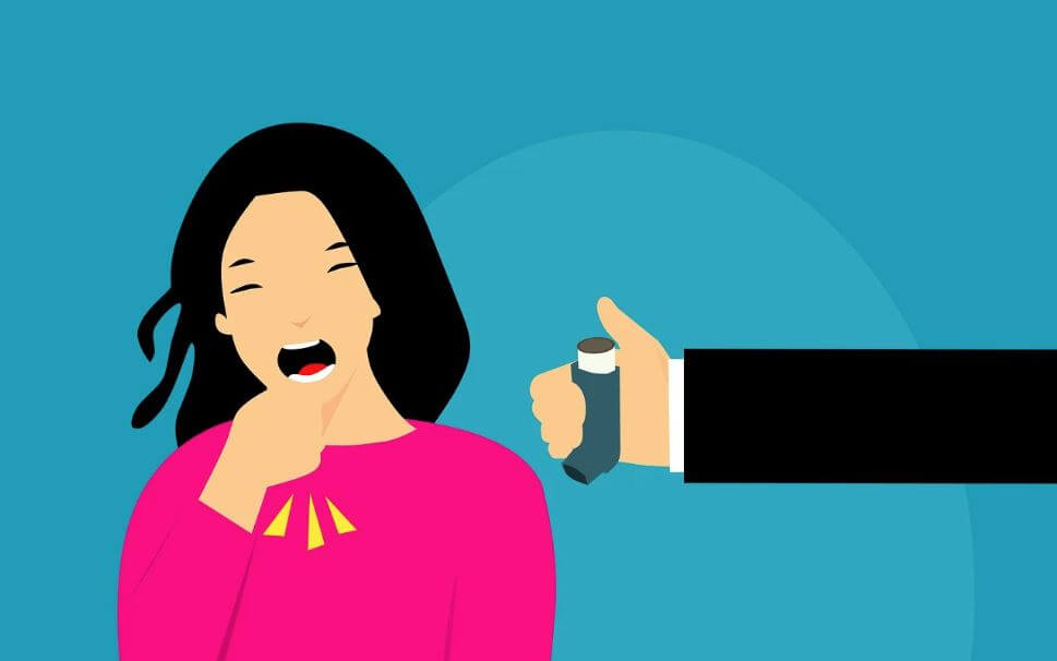 통증으로 아파하는 여성