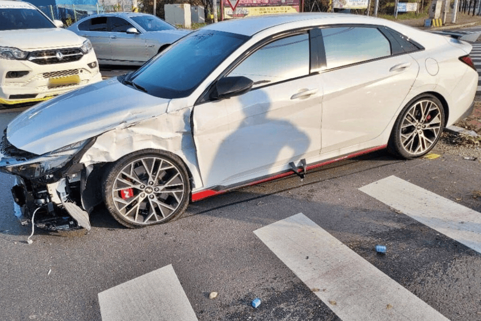 더 뉴 아반떼 N 페이스리스트