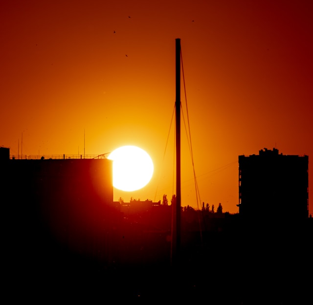 태안 운여해변 차박: 일출과 은하수 명소