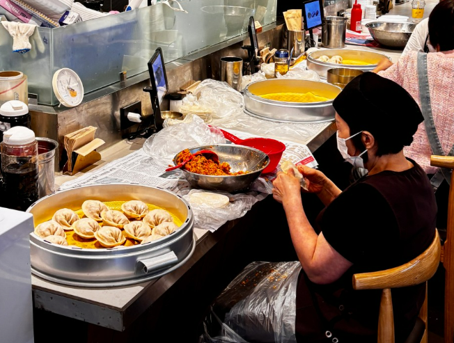 생생정보 수원 손만두 전골 맛집 