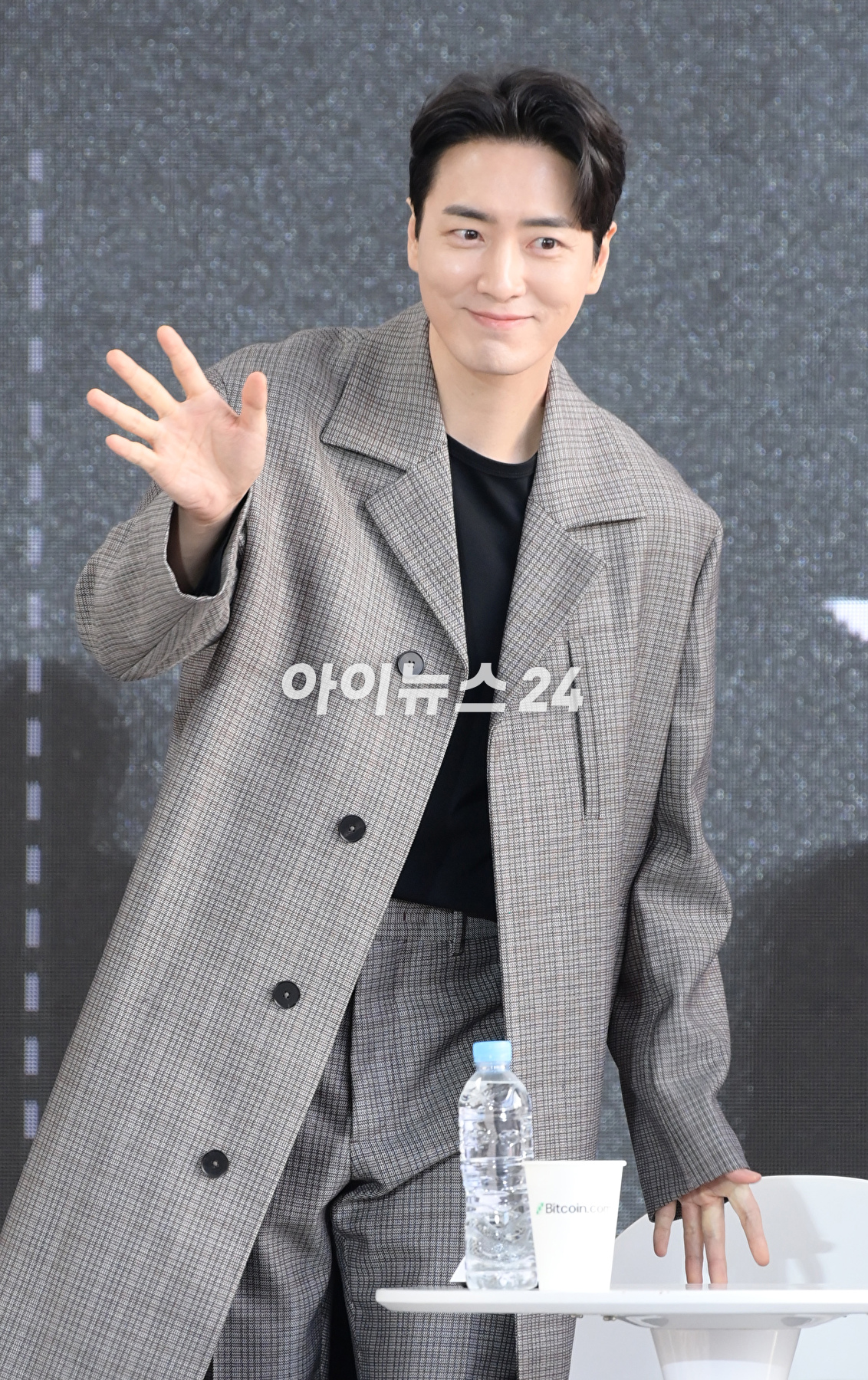 배우 이준혁이 6일 오후 부산광역시 해운대구 영화의전당에서 진행된 제28회 부산국제영화제 '비질란테' 오픈토크에 참석하고 있다. [사진=정소희 기자]