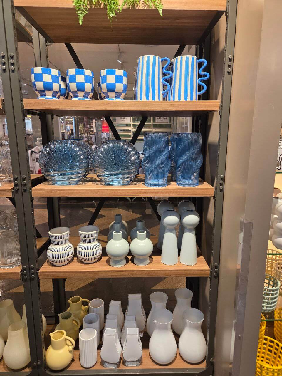 모던하우스 종류별 그릇과 감성 가득한 추천 소품