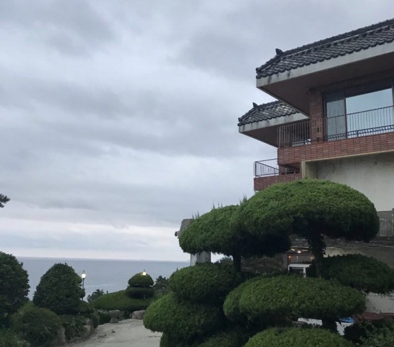 바다가보이는-횟집