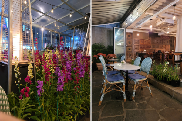 콜린 카페 내부 생화 사진