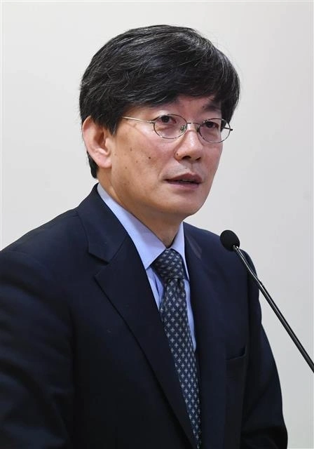 손석희