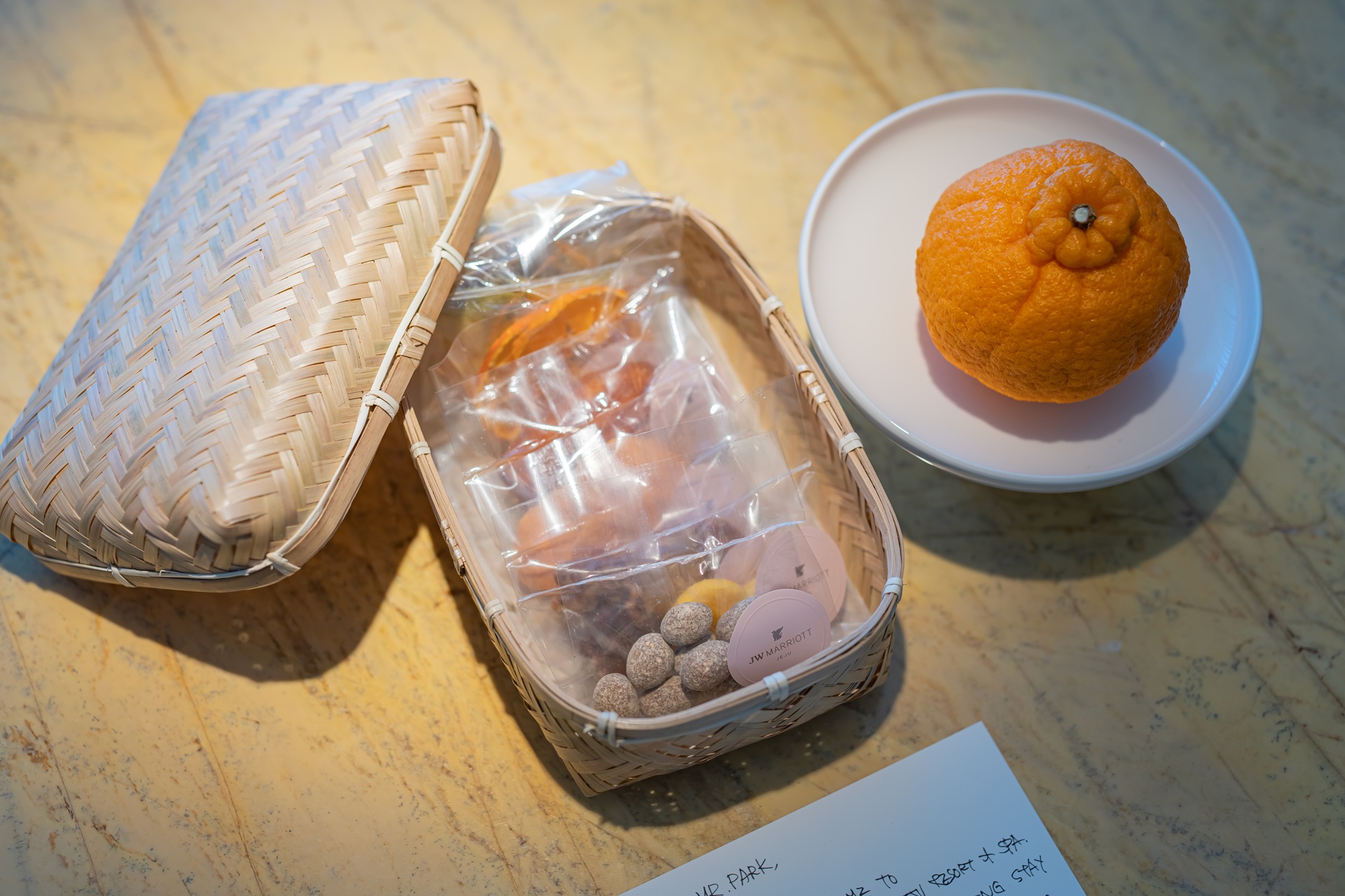 #JW메리어트 #JW메리어트제주 #JW메리어트제주리조트&스파 #범섬 #빌벤슬리 #서귀포호텔 #제주리조트 #제주메리어트 #제주여행 #제주호텔 #댄싱두루미 #더플라잉호그 #아일랜드키친