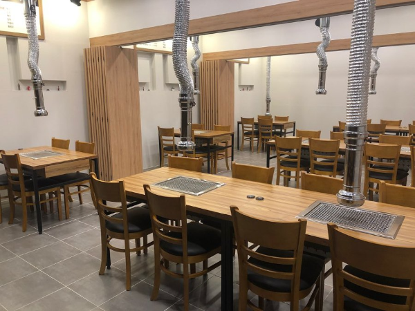 음식점 식탁위치 정하기