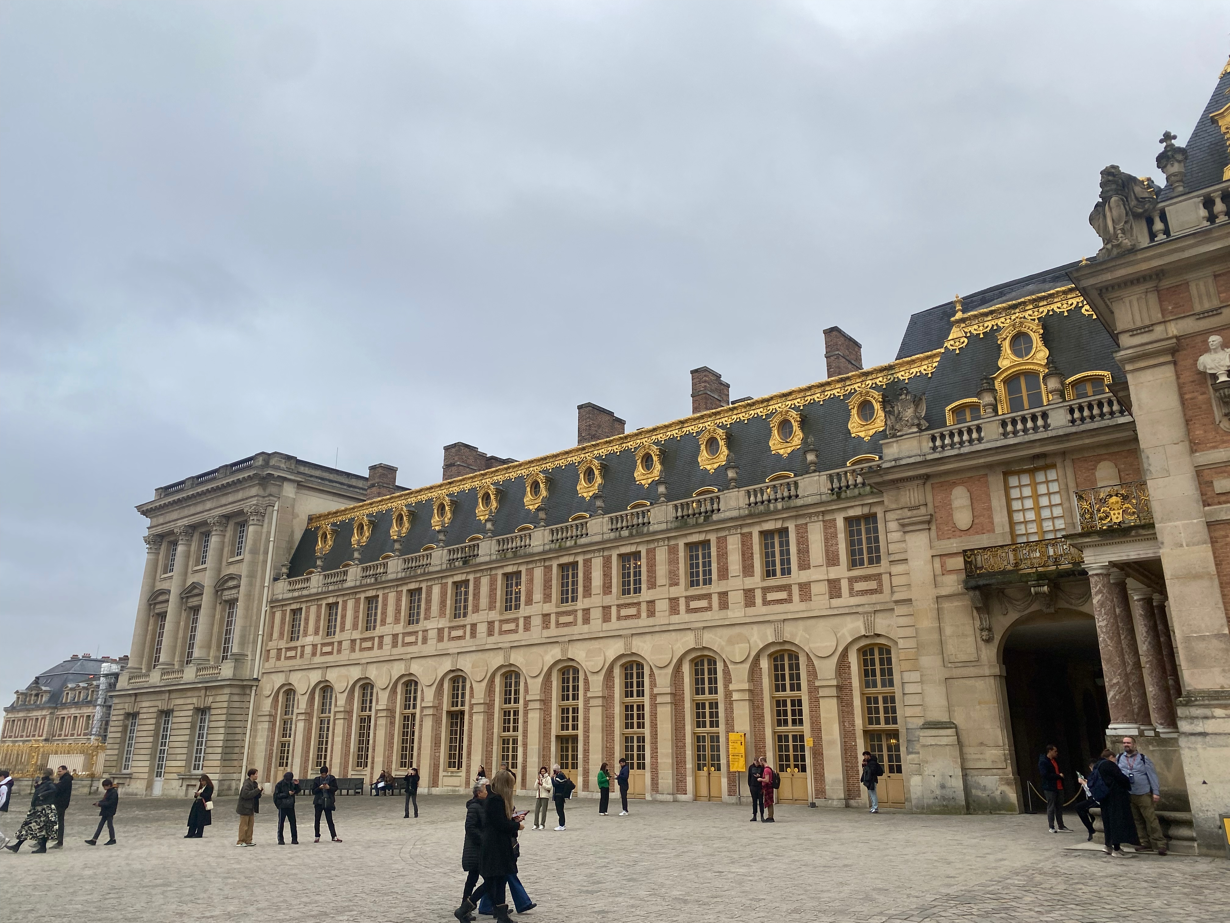 베르사유 궁전 좌측 윙