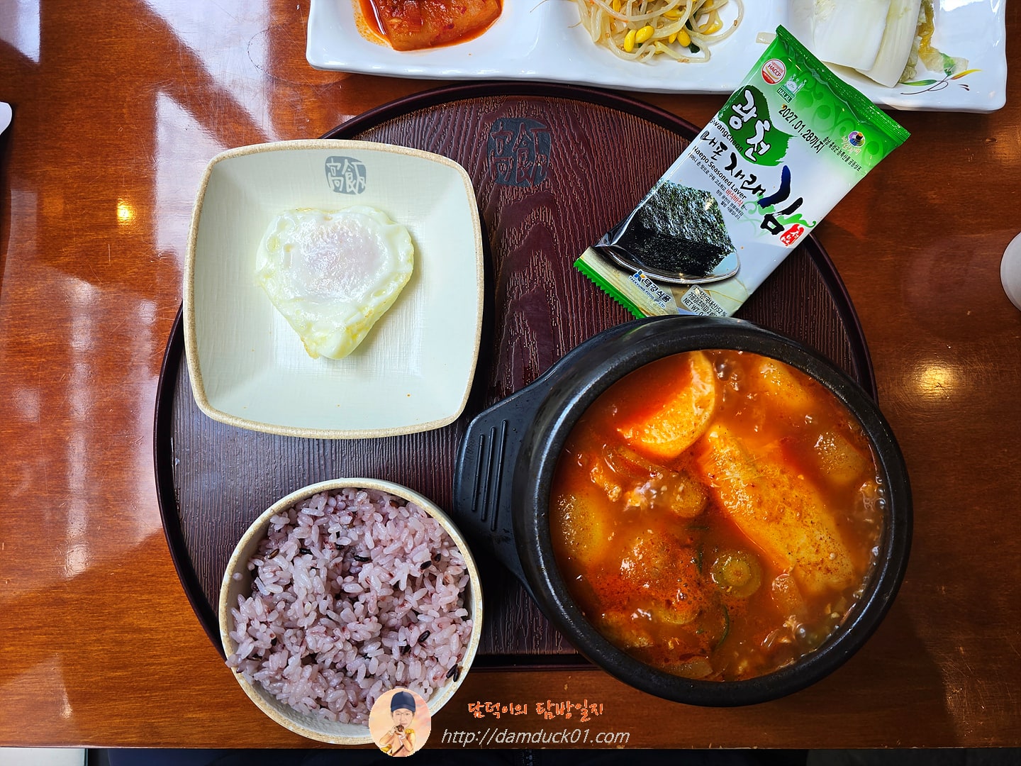 찌개정식(고기듬뿍순두부찌개)
