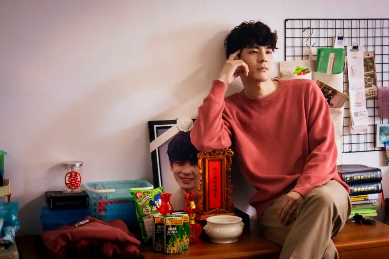 마오마오 연기하는 임백굉