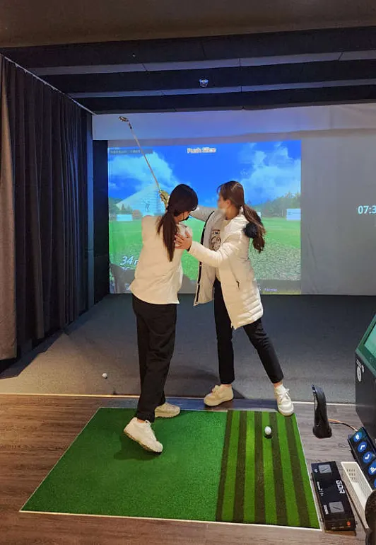 레알 골프박스 아카데미 GDR