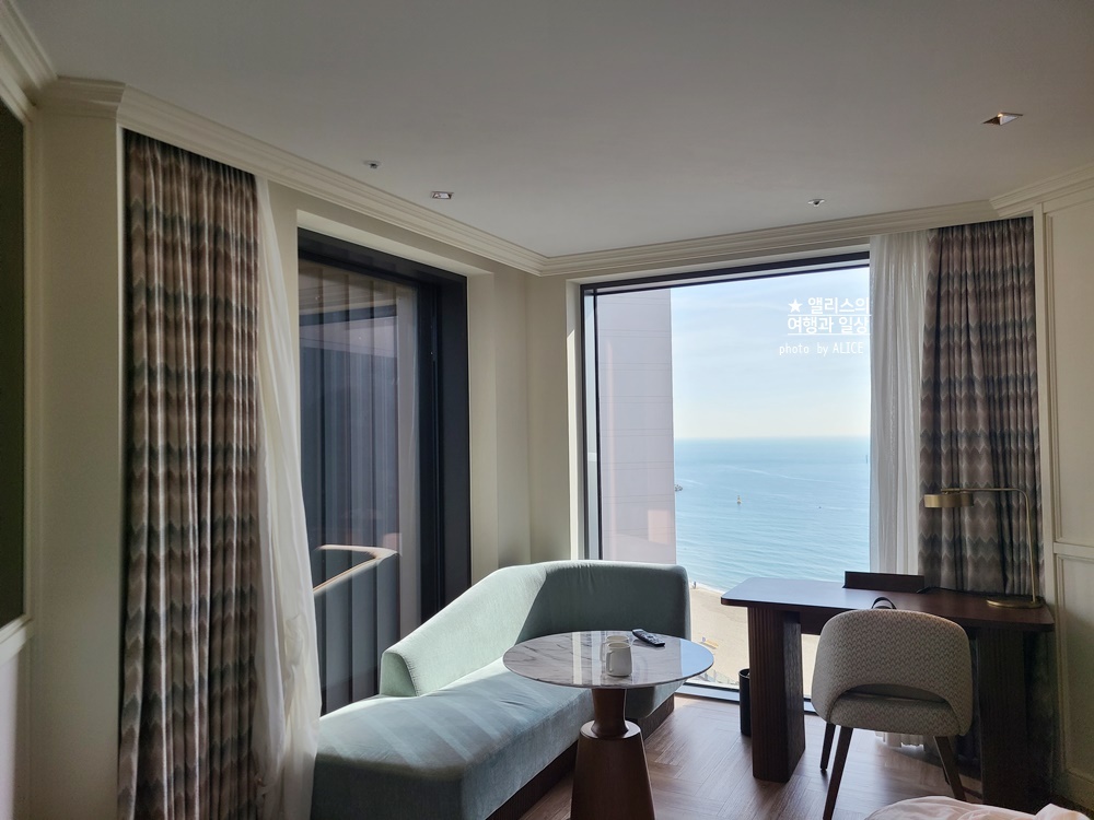 그랜드 조선 부산 할인 예약 디럭스(파셜 오션뷰) 214,000원 + kkday 5천원 할인쿠폰 (~02.09)