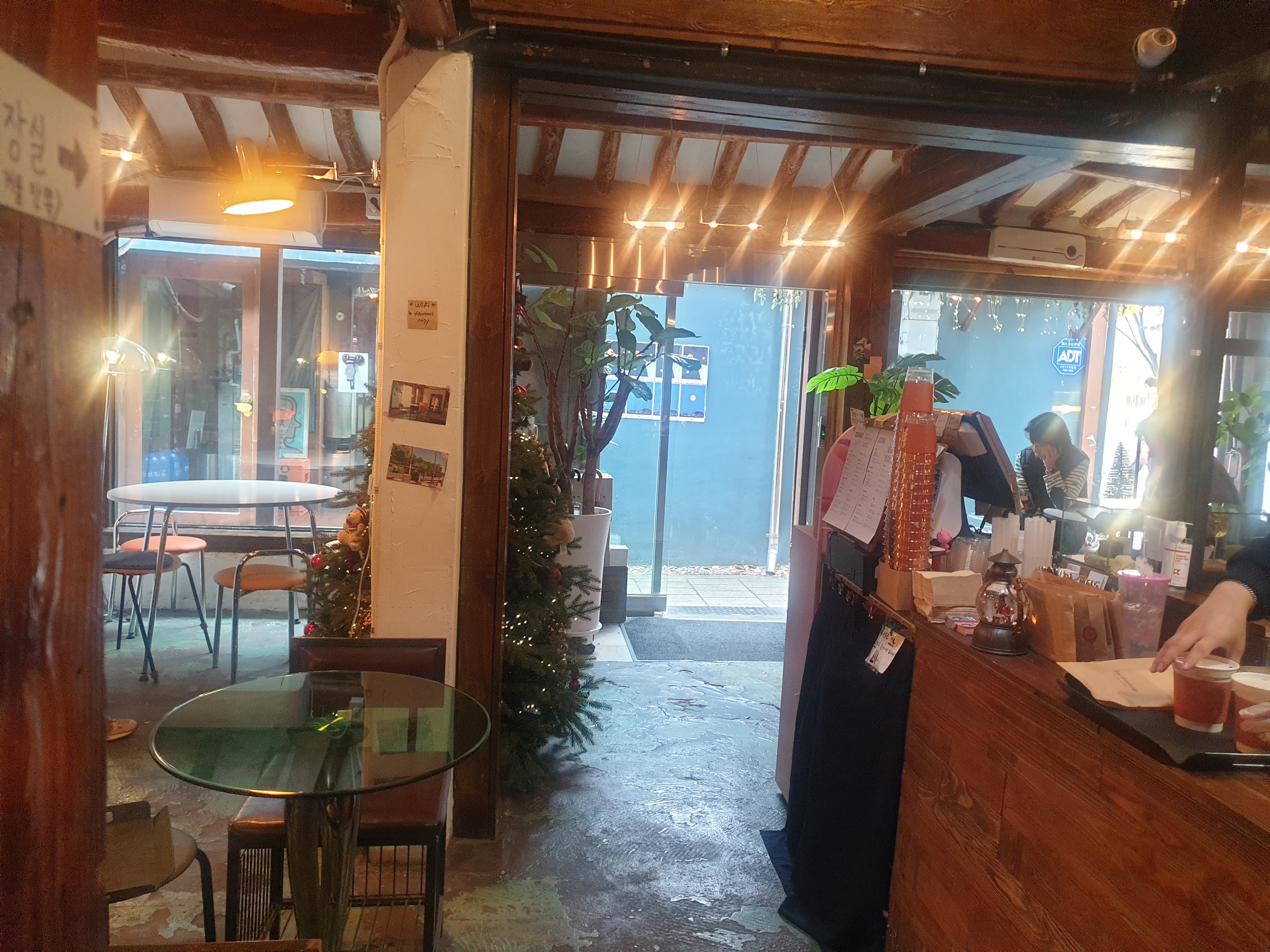 종묘옆 카페 트마리 1층