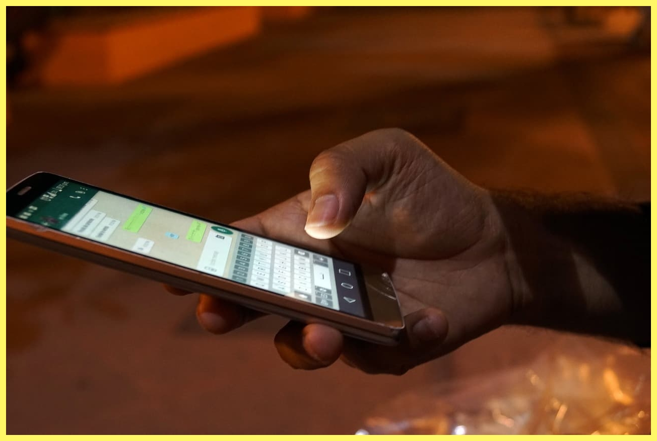 눈 밑 떨림 멈추는 법 – 예방과 관리에 효과적인 생활 루틴과 영양제