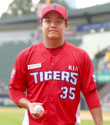 장현식 fa 계약 연봉 LG 이적 배경