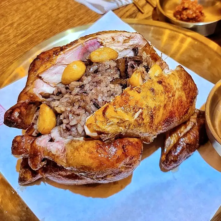 줄서는식당 최준 김해준 추천 참나무 능이 장작구이 통닭, 닭모래집 대파튀김, 고기 된장 막국수 맛있는 식당 신당역 신당동 맛집 소개