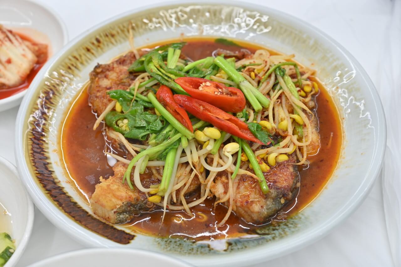 생생정보 2307회 음식 X-파일 거제 외포항 멸치 세트 요리 효진횟집 (대구코스요리 맛집)