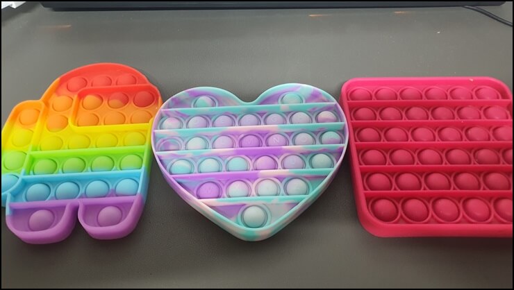 은지가-가지고있는-팝잇