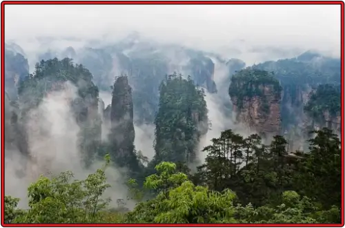 운무에-뒤덮여-더욱-웅장한-풍경을-선사하는-황석채의-천교-유둔-풍경