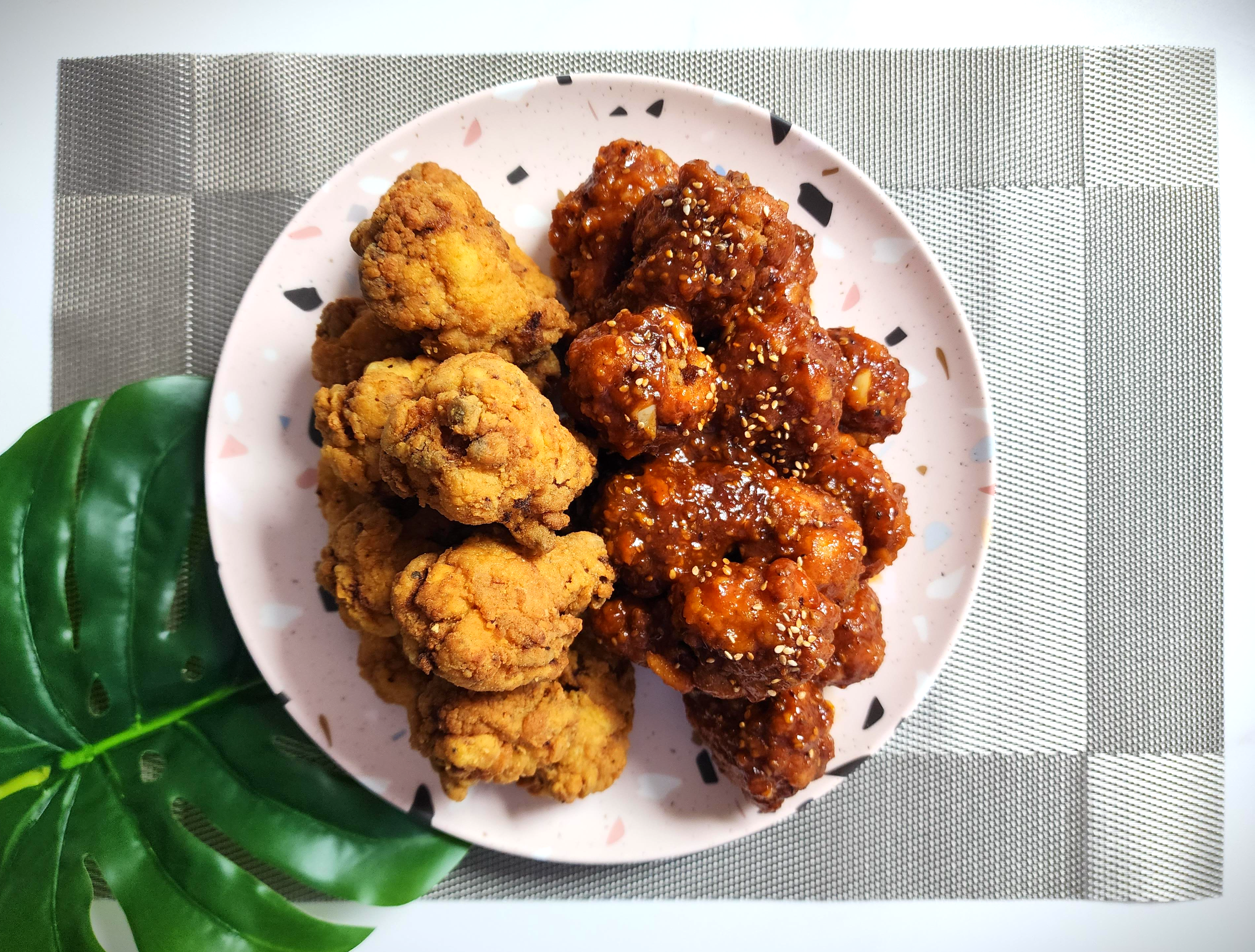 후라이드치킨 &amp; 양념치킨
